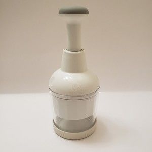 Pampered Chef Food Chopper Stainless Steel Blades Rubber Lid Complete Use Marks